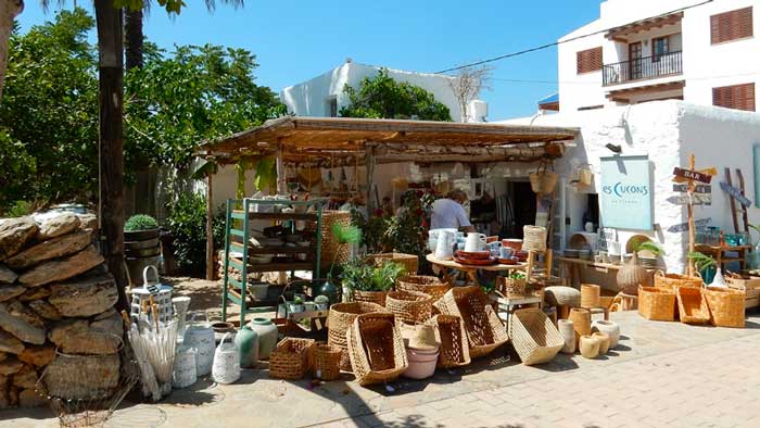 Geschäfte und Boutiquen in Santa Gertrudis de Fruitera