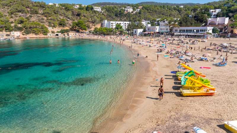 go to the beach in Ibiza with children