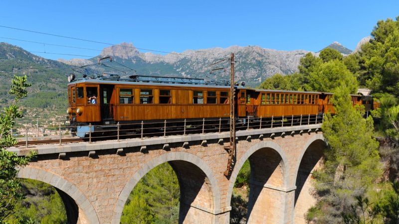 Sóller train with kids